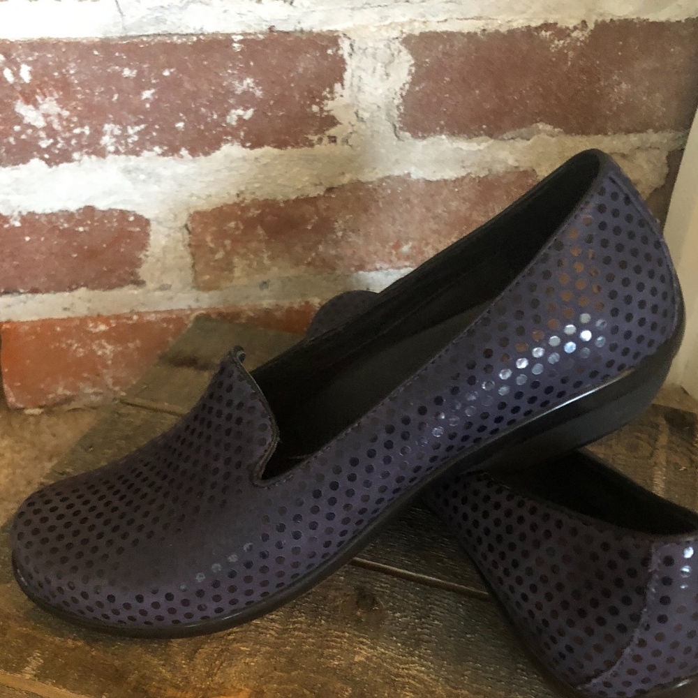 Dansko Flats